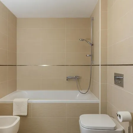 Nav Apartment *