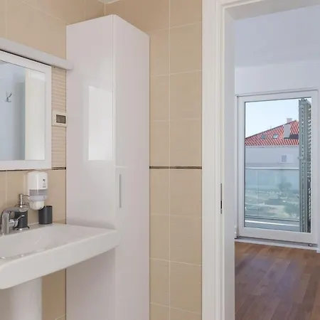 Apartment Nav