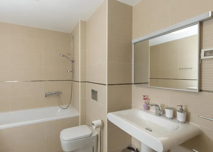 Nav Apartament *