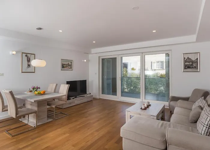 アパート Nav ドゥブロブニク