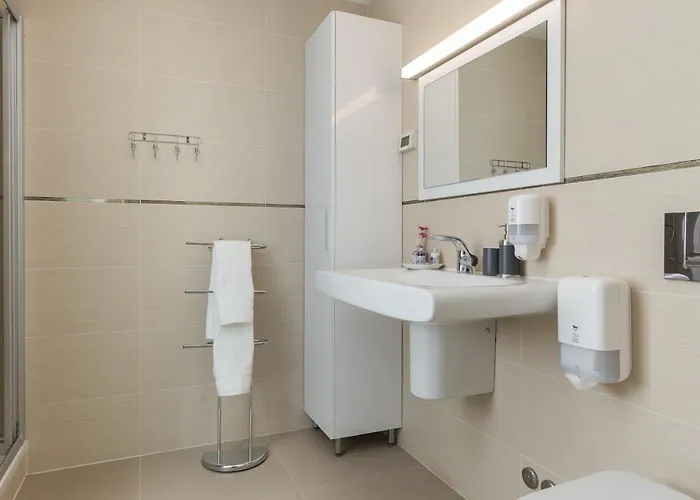 Nav ドゥブロブニク